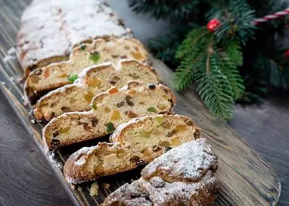 Рождественский штоллен