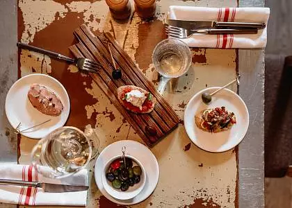 Вино и мясо