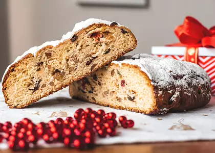 Праздничное настроение. Штоллен. Оливье и глинтвейн