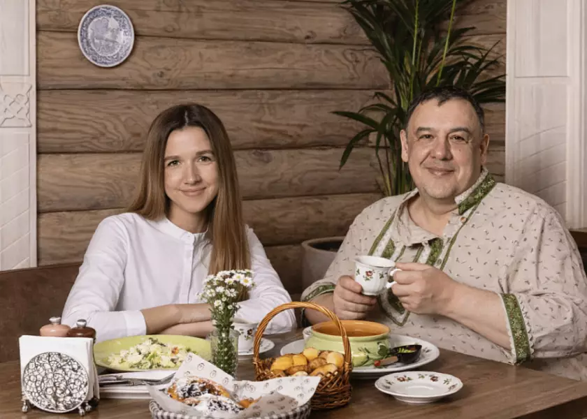 Русский шефс за одним столом