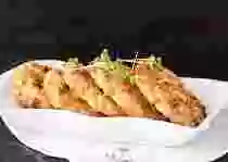 Мама и дети. Жарим котлетки