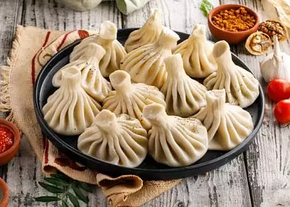 Хинкали и хачапури