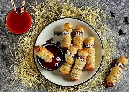 Мамы и дети. Зачарованный обед